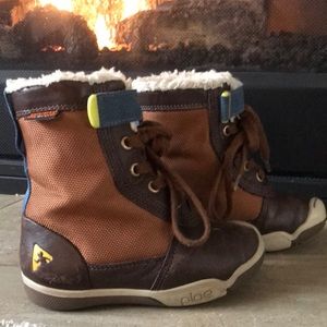 Plae Boys Winter Snow Boots Size 8
